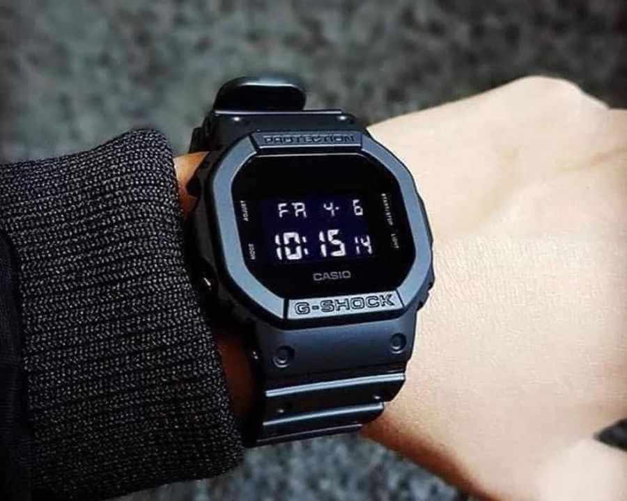 Đồng hồ Casio G Shock DW-5600BB-1DR chính hãng 100% - hình 1