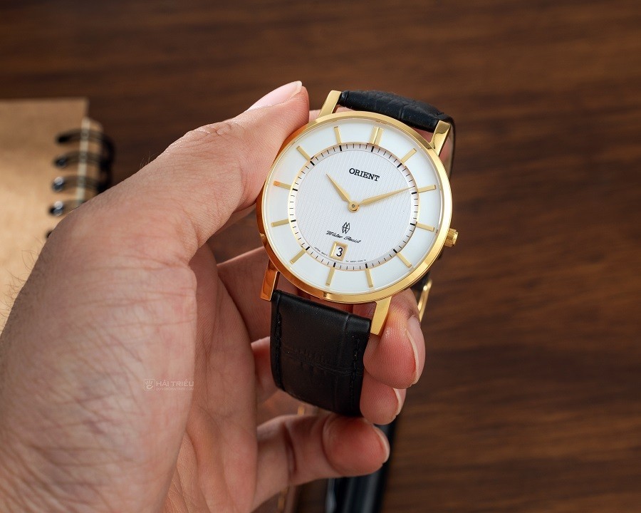 Thiết kế siêu mỏng và sang trọng của chiếc đồng hồ Orient FGW01002W0
