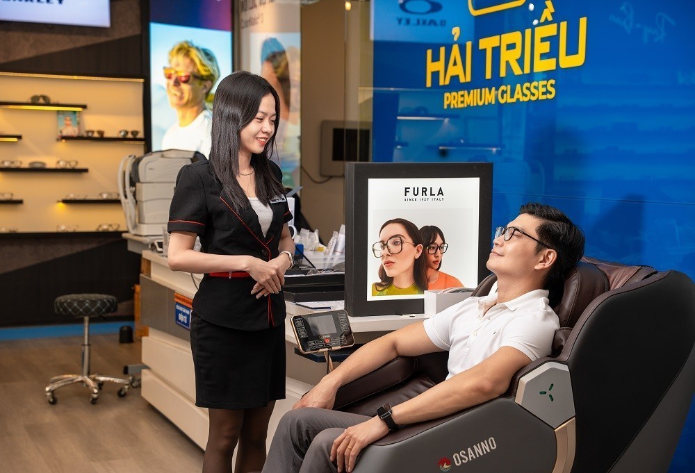 Biến "thời gian chết" thành "điểm cộng đắt giá" khi mua mắt kính chính hãng tại Hải Triều
